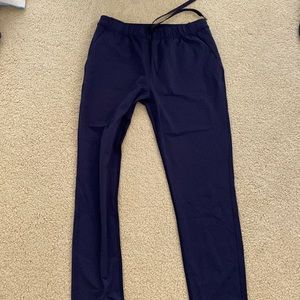 Lululemon size 4 jet pants, deep indigo